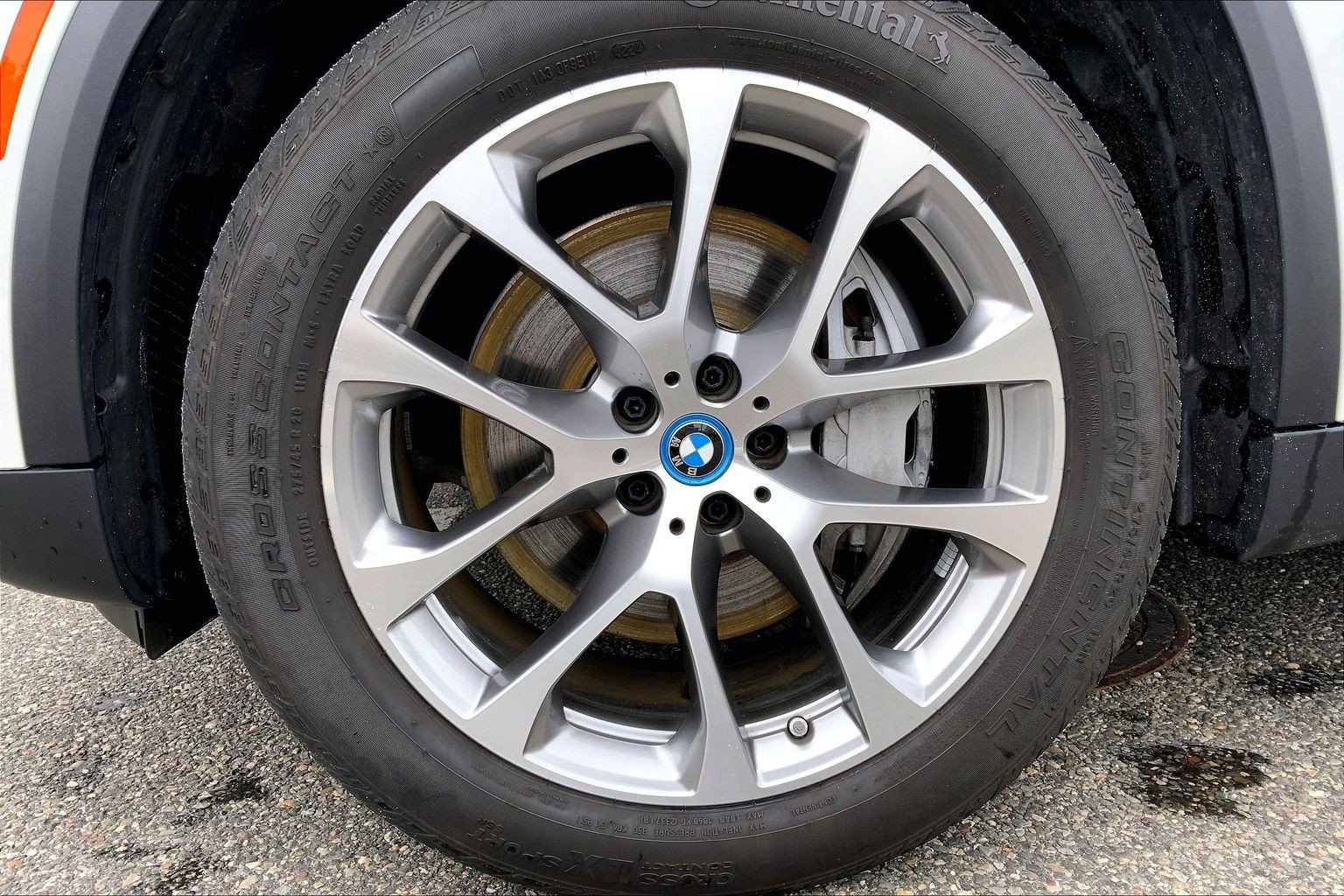 Used 2025 BMW X5 xDrive50e w/ Premium Package AWD/4WD image 9