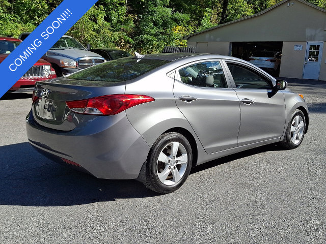 Used 2013 Hyundai Elantra GLS w/ Preferred Pkg FWD image 11