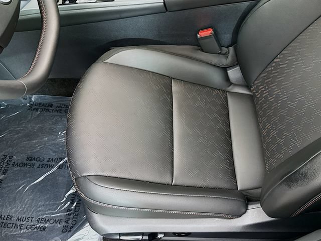 Used 2026 Nissan Sentra SR w/ SR Premium Package FWD image 19