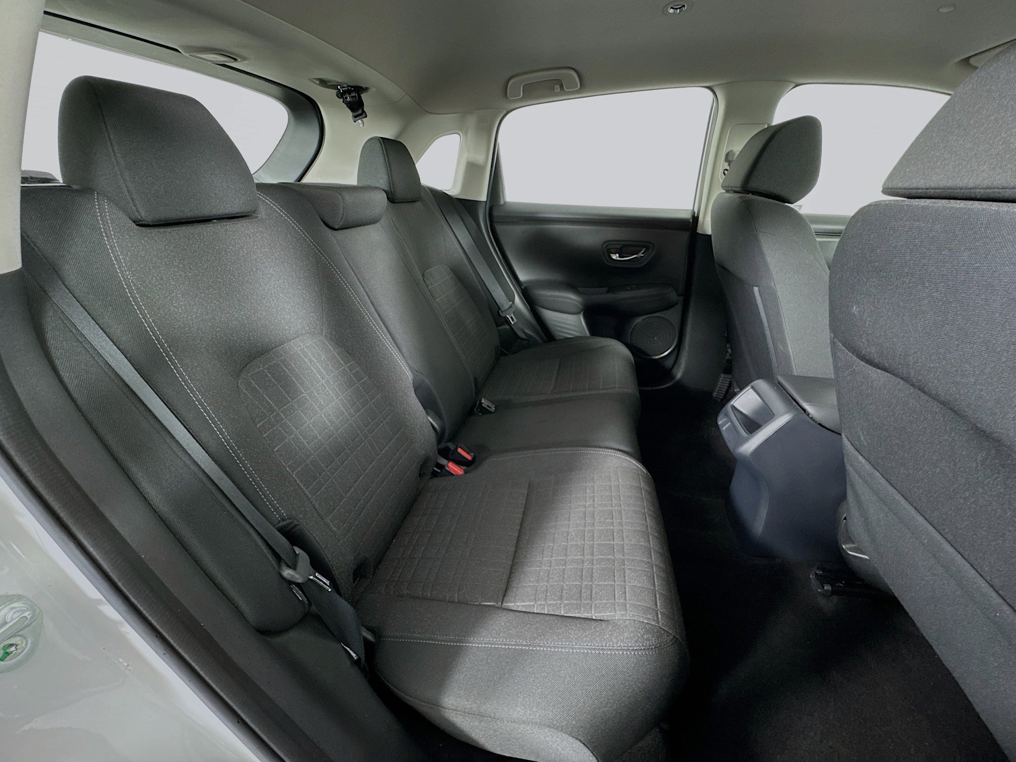 Certified 2023 Honda HR-V LX image 24