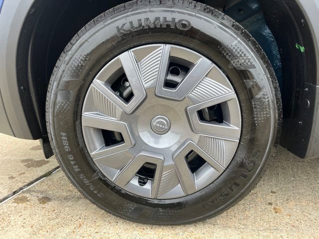 New 2026 Nissan Kicks S FWD image 7