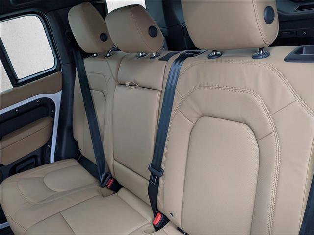 New 2026 Land Rover Defender 110 X-Dynamic SE image 16