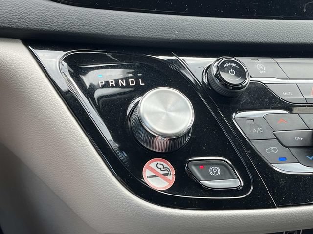 Used 2023 Chrysler Voyager LX FWD image 32