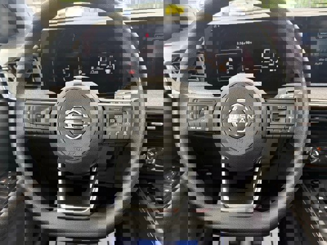 New 2025 Nissan Kicks SV image 19