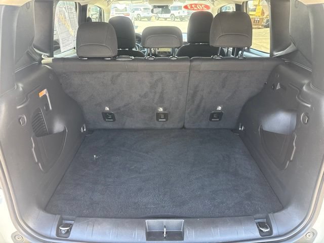 Certified 2023 Jeep Renegade Latitude AWD/4WD image 26