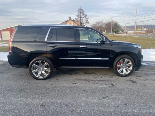 Used 2018 Cadillac Escalade Premium Luxury image 7