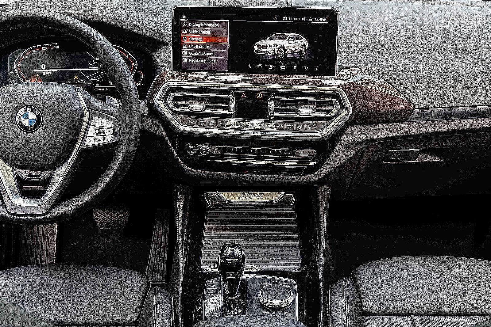 Used 2024 BMW X4 xDrive30i w/ Parking Assistance Package AWD/4WD image 12