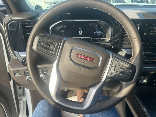 Used 2023 GMC Sierra 1500 SLT w/ SLT Premium Package AWD/4WD image 26