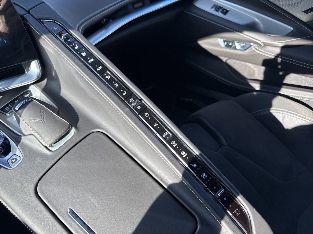 Used 2024 Chevrolet Corvette Stingray Premium Cpe w/ Z51 Performance Package image 20
