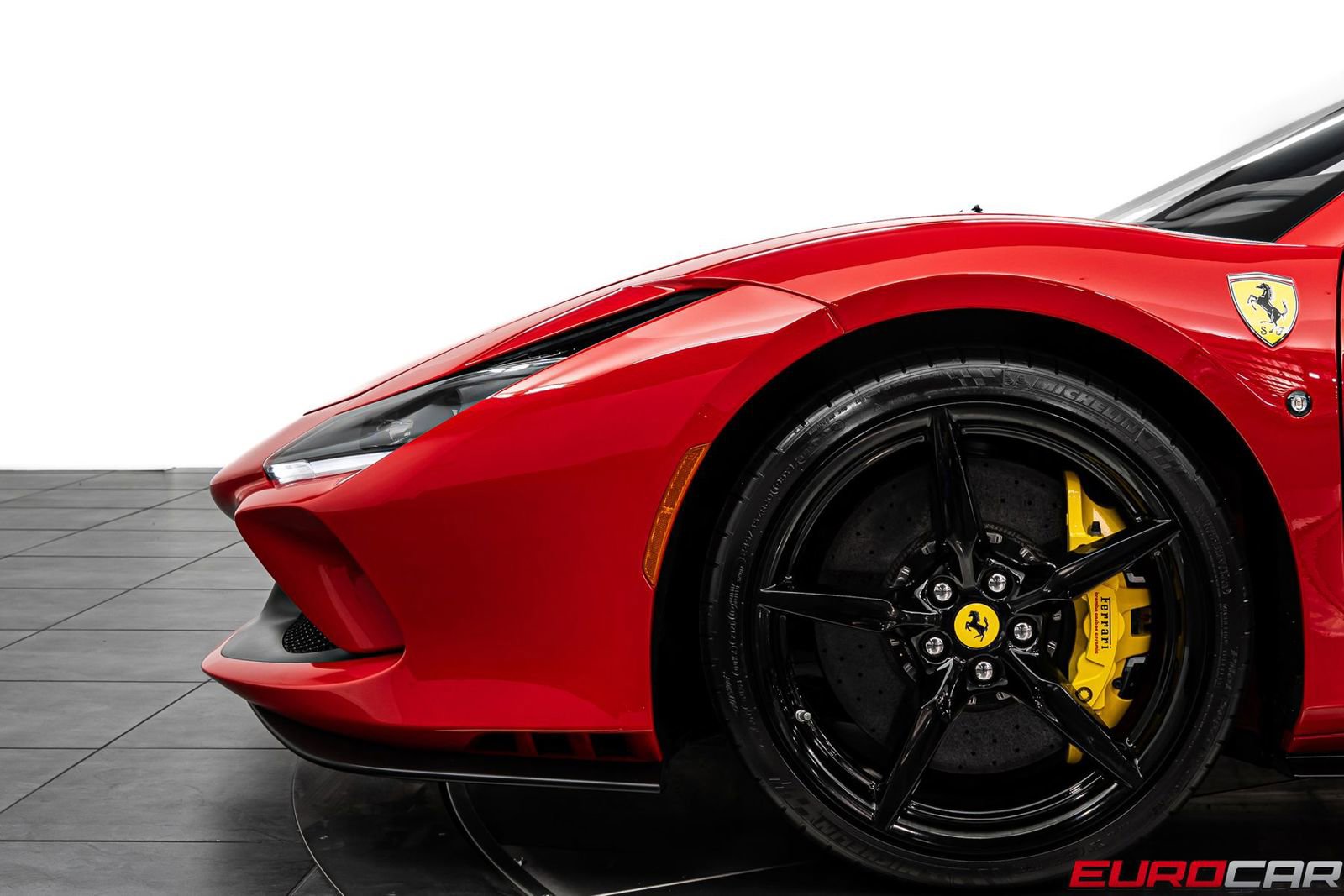 Used 2022 Ferrari F8 Tributo image 16