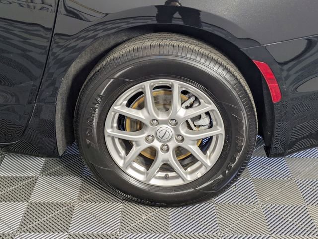 Used 2025 Chrysler Pacifica Select image 7