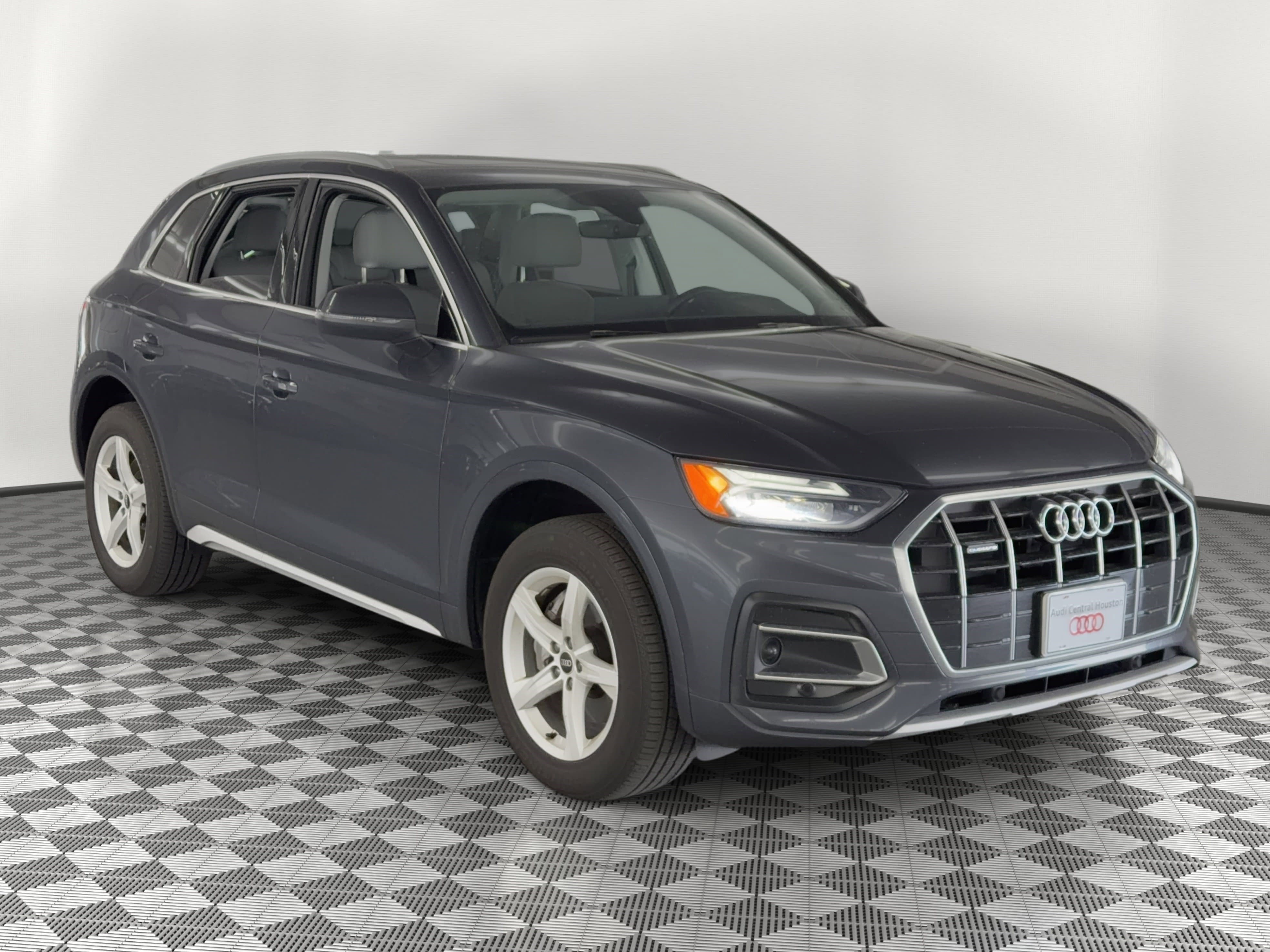 Certified 2023 Audi Q5 2.0T Premium w/ Convenience Package image 7