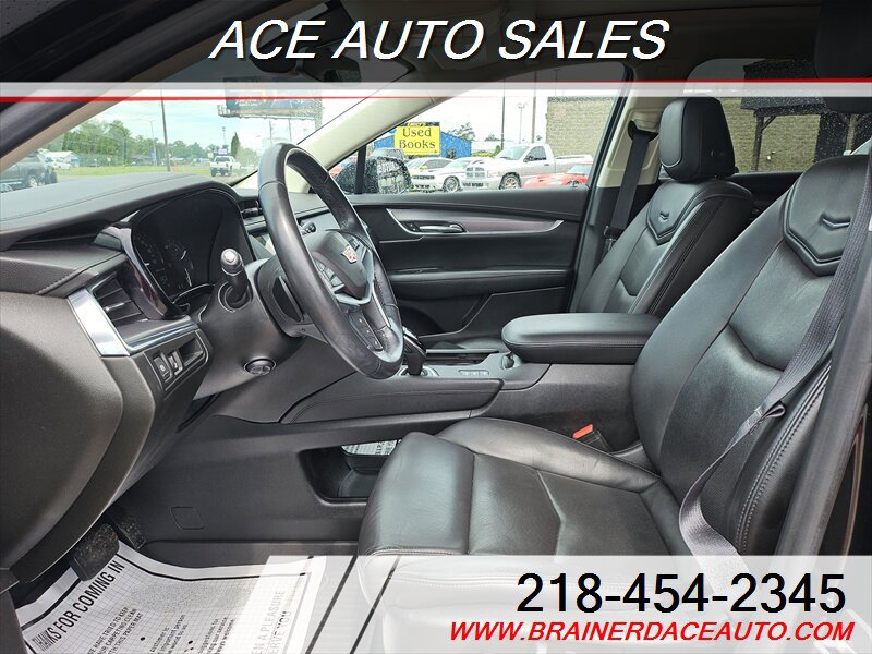 Used 2019 Cadillac XT5 Premium Luxury w/ Driver Assist Package image 7