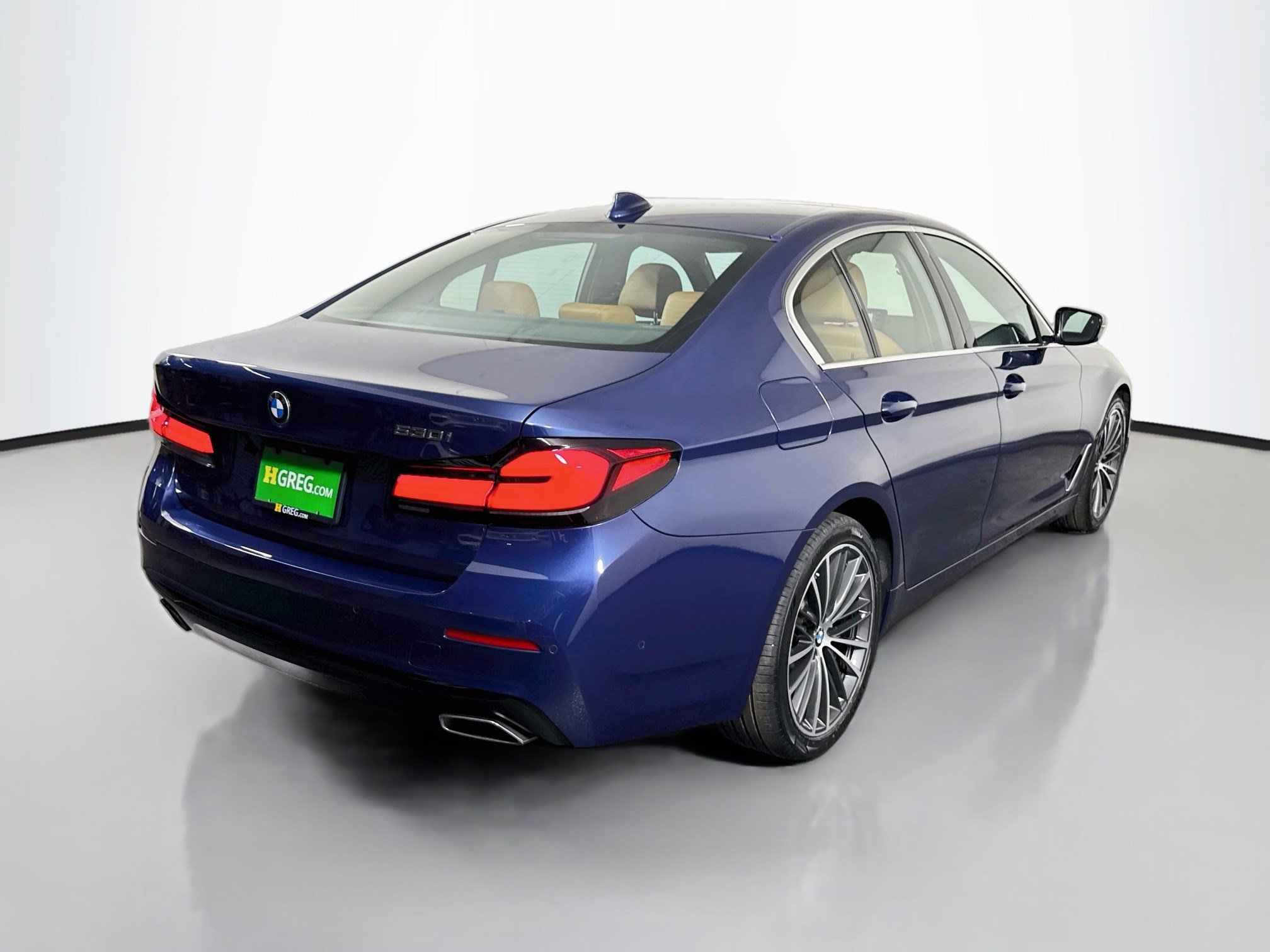 Used 2023 BMW 530i w/ Premium Package RWD image 10