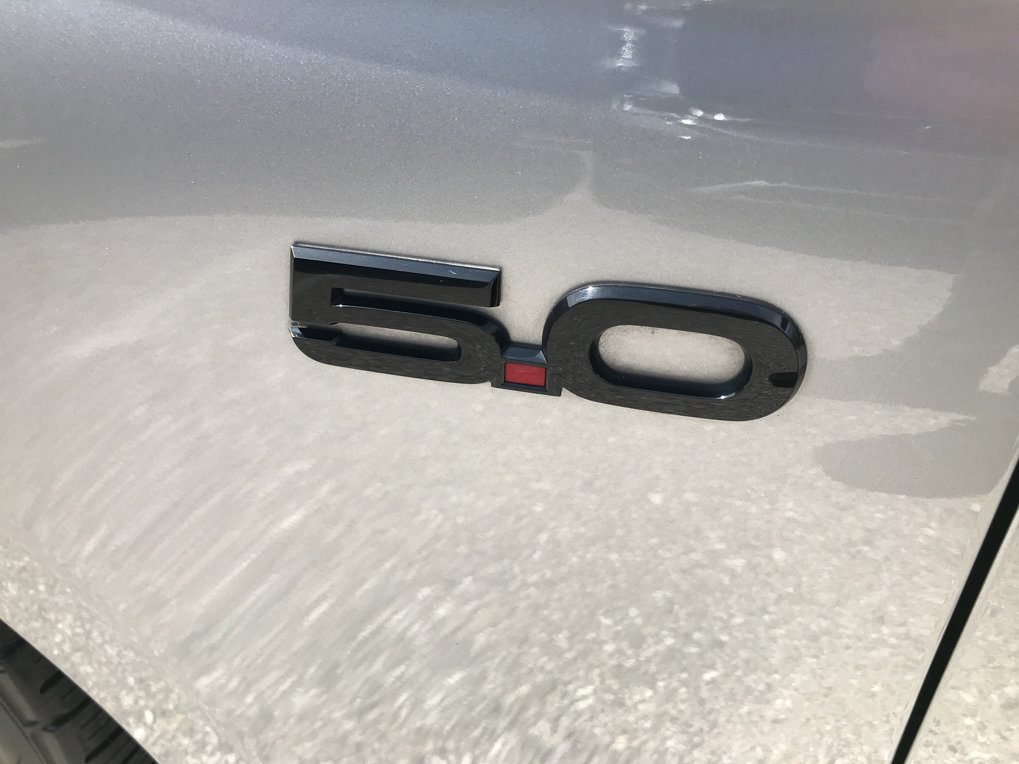 Used 2020 Ford Mustang GT w/ Black Accent Package RWD image 9