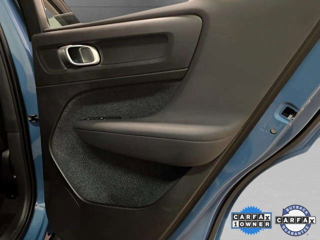 Used 2025 Volvo XC40 B5 Plus image 77