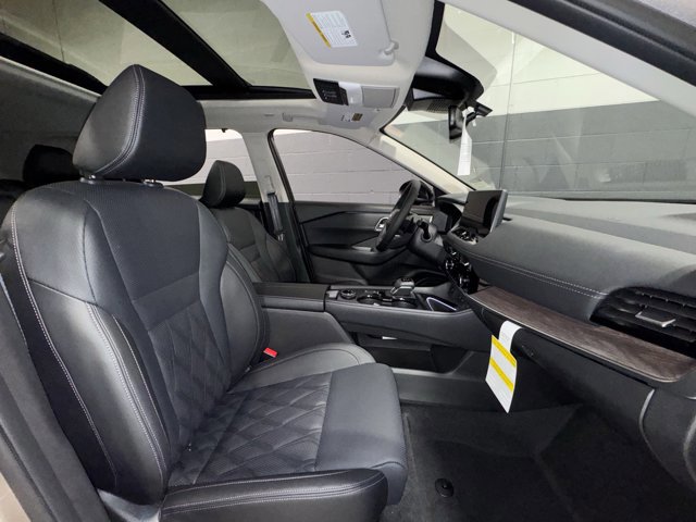 New 2026 Nissan Rogue Platinum w/ Platinum Premium Package image 11