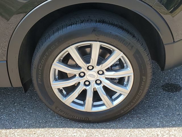 Used 2023 Cadillac XT4 Premium Luxury w/ Cold Weather Package FWD image 36