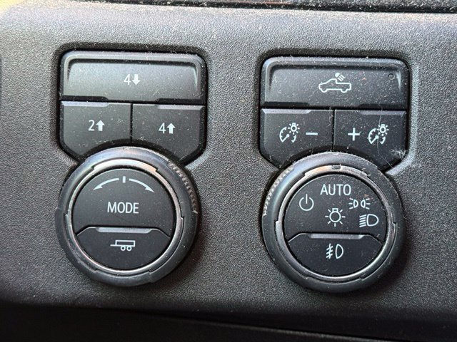 Used 2024 Chevrolet Silverado 2500 LT AWD/4WD image 24