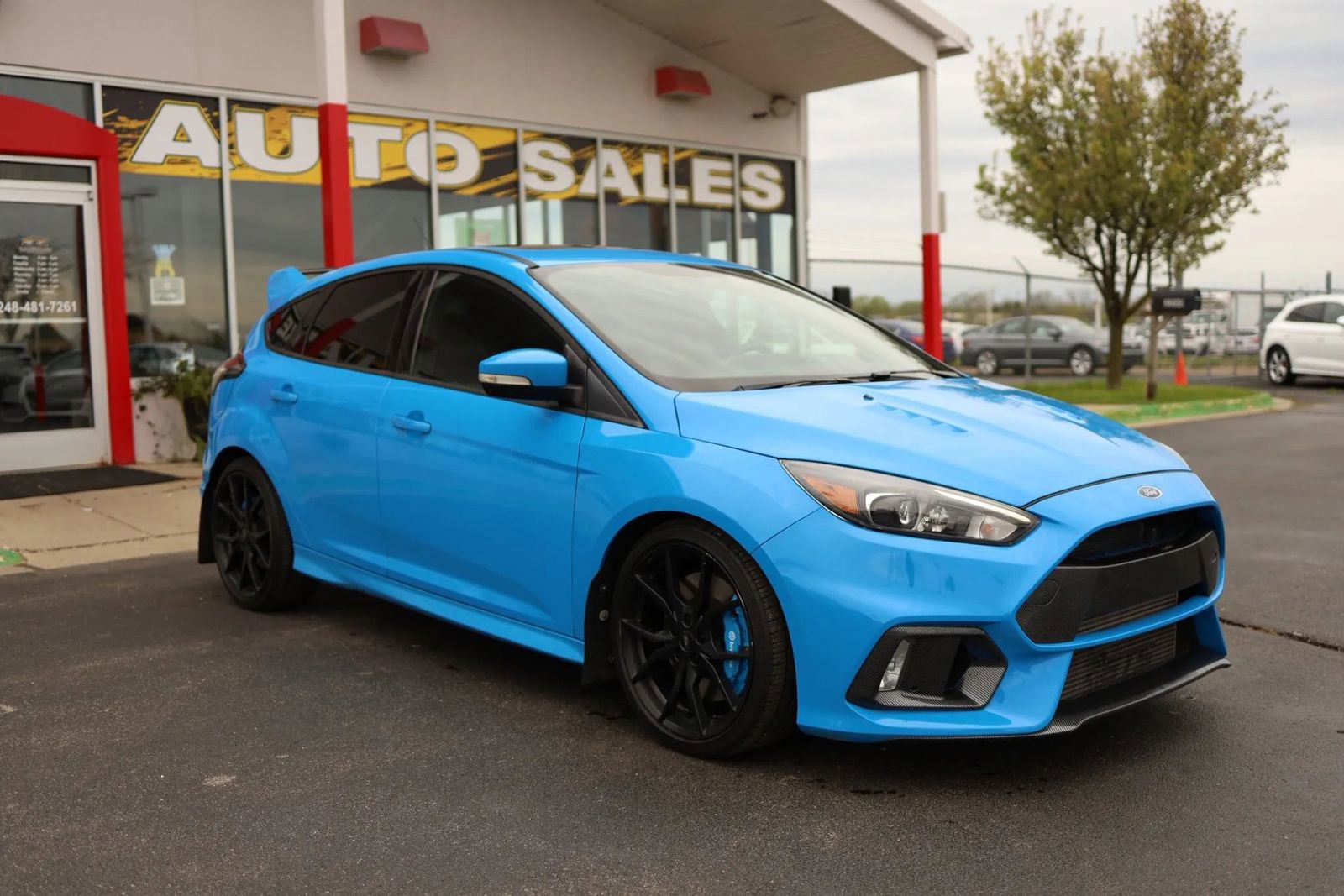 Used 2017 Ford Focus RS AWD/4WD image 3