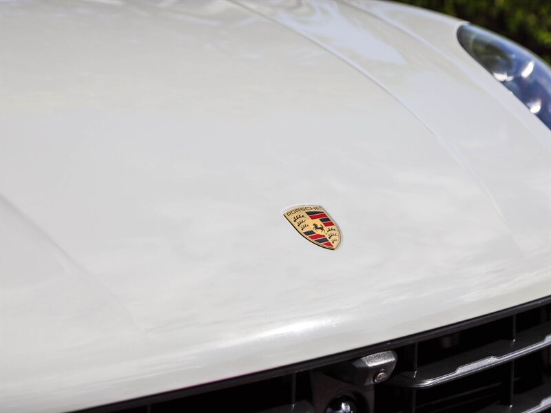 Used 2023 Porsche Macan w/ Premium Package Plus AWD/4WD image 11