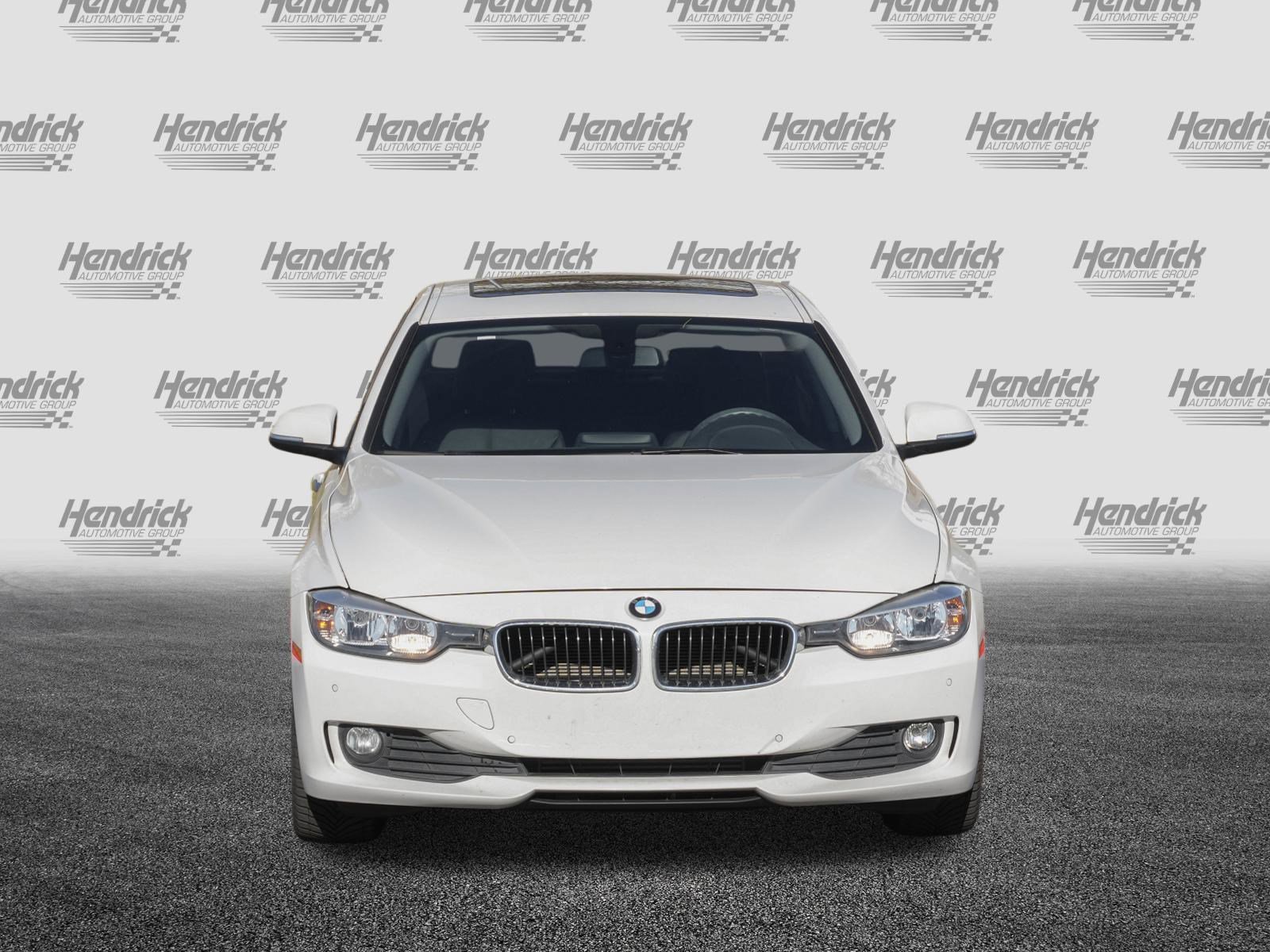 Used 2014 BMW 320i Sedan image 3