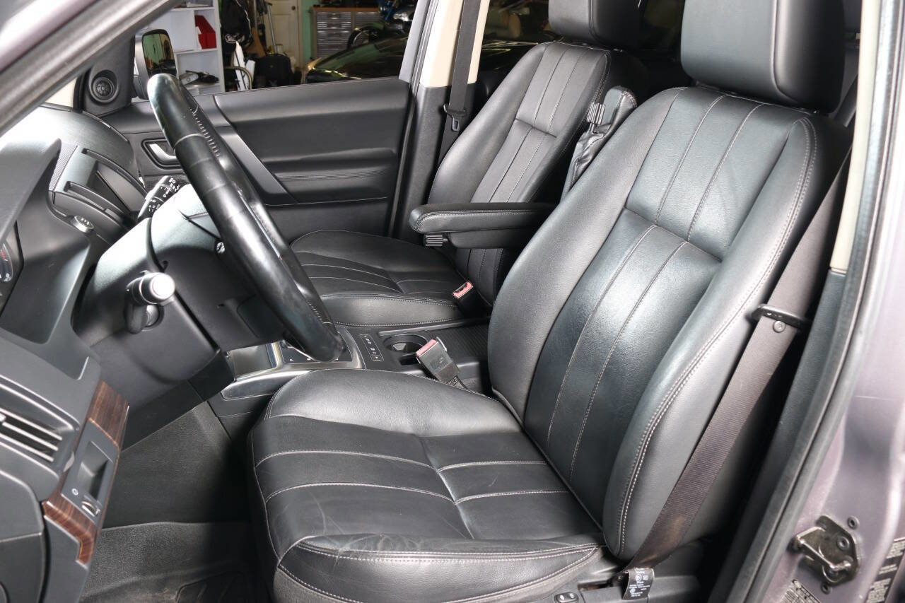 Used 2013 Land Rover LR2 HSE image 29