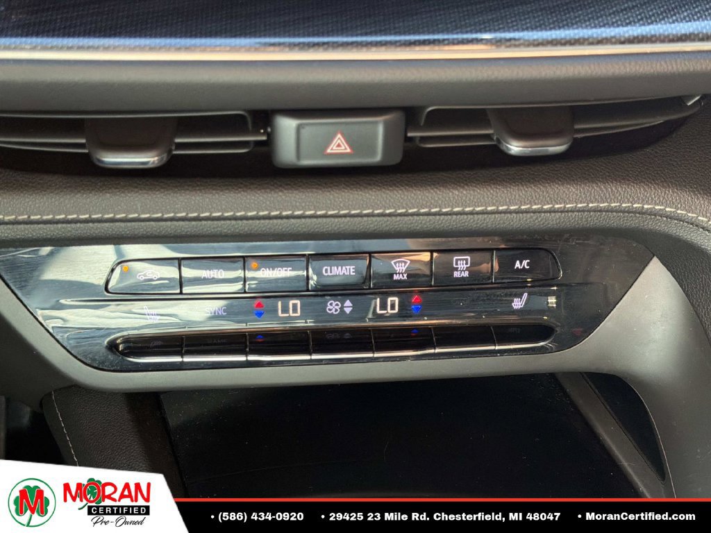Used 2021 Buick Envision Essence w/ Technology Package I AWD/4WD image 24