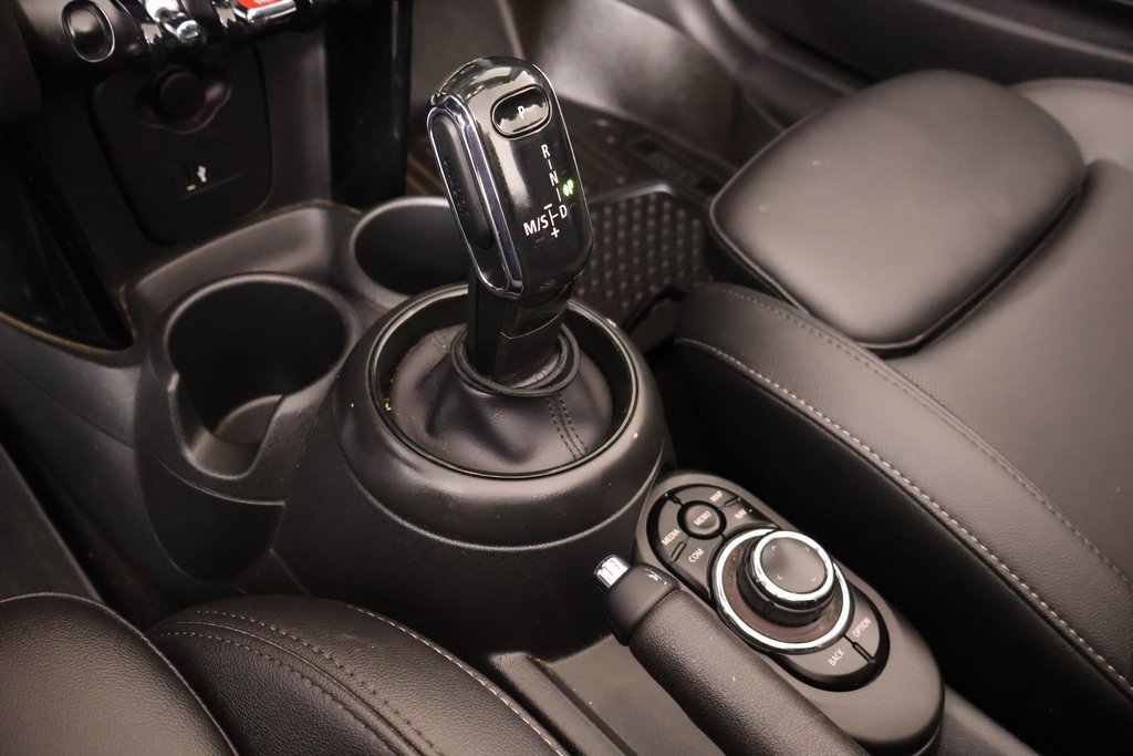 Certified 2023 MINI Cooper S image 9