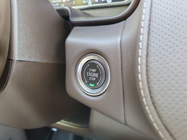 Used 2022 GMC Yukon SLT w/ SLT Luxury Package RWD image 26