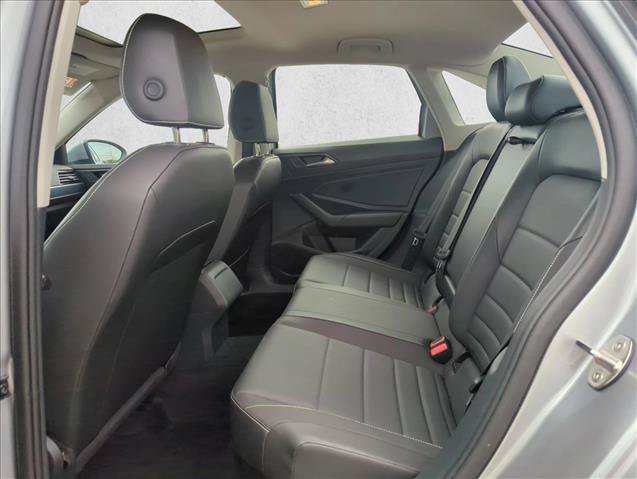 Used 2024 Volkswagen Jetta SE FWD image 19