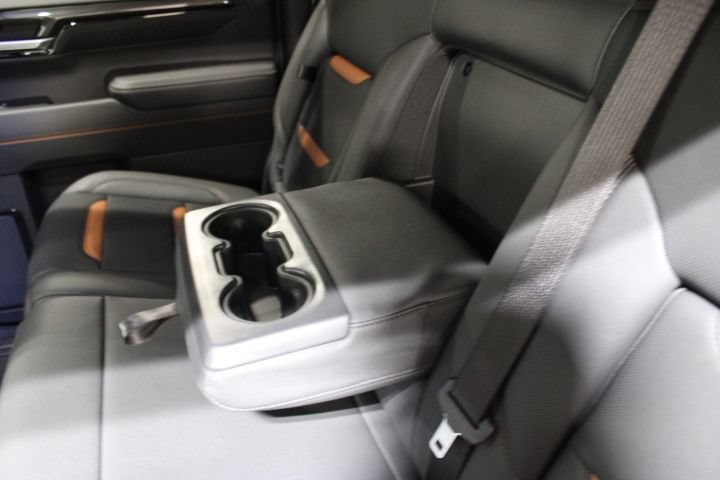 New 2026 GMC Sierra 1500 AT4 w/ AT4 Premium Package AWD/4WD image 25