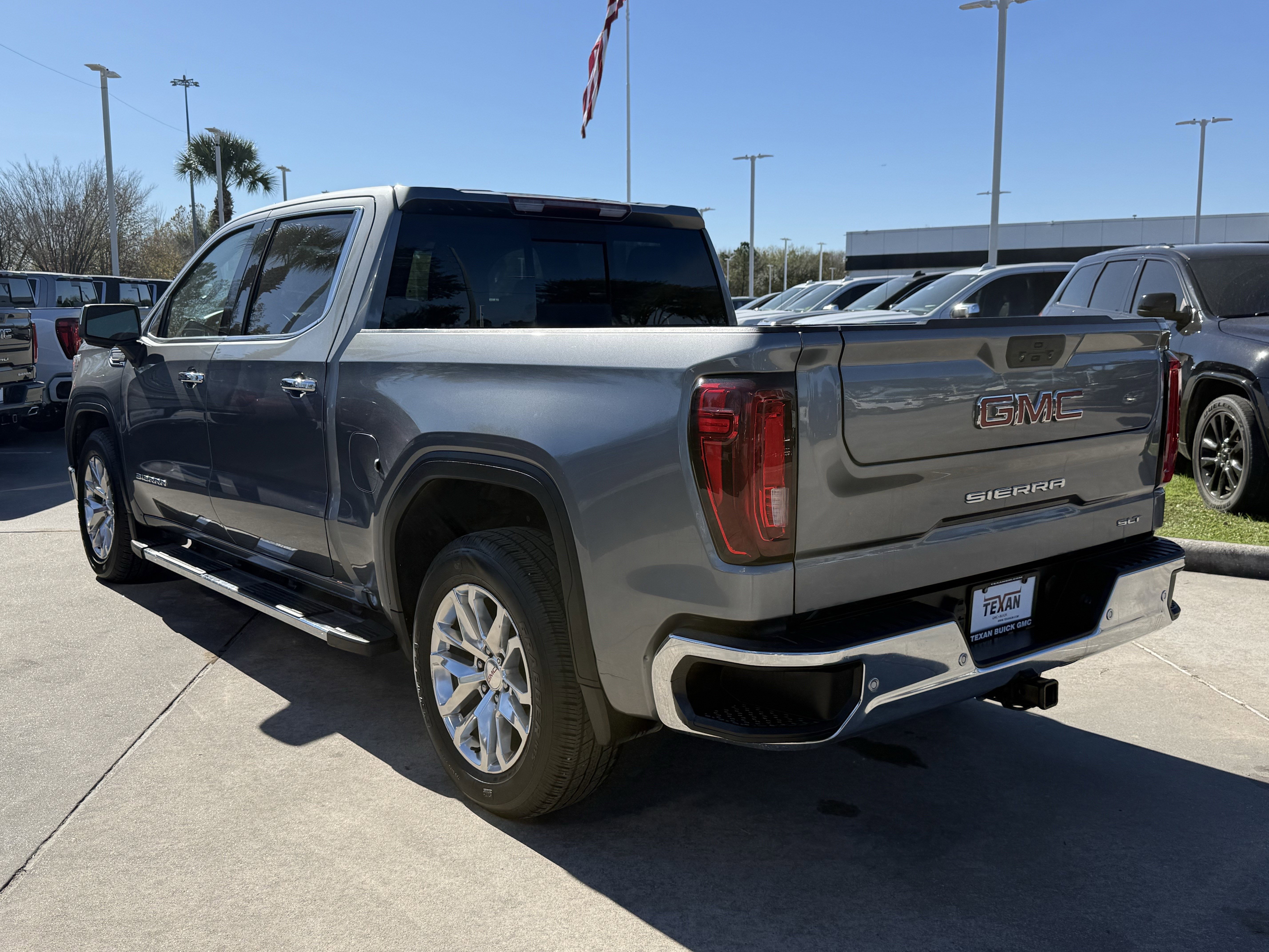 Used 2021 GMC Sierra 1500 SLT image 7
