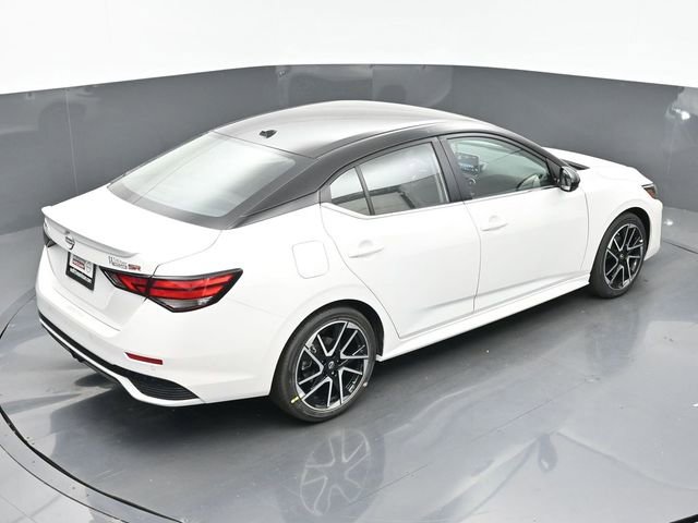 Certified 2025 Nissan Sentra SR w/ Trunk Package image 33
