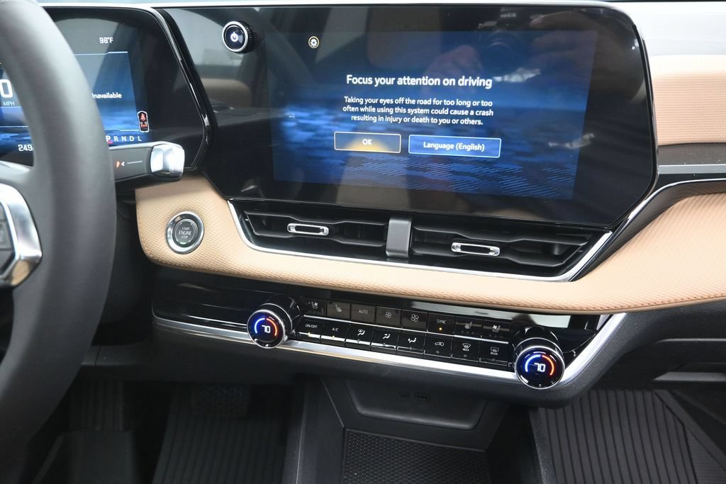 New 2026 Chevrolet Equinox ACTIV w/ Convenience Package III FWD image 28