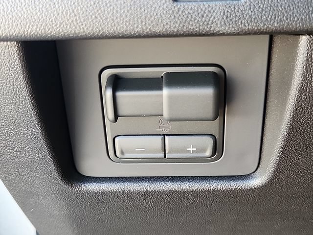 New 2026 GMC Canyon Elevation AWD/4WD image 17