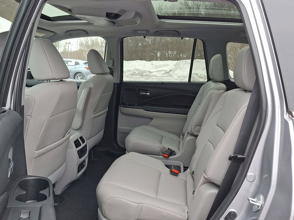 Used 2022 Honda Pilot Elite image 13