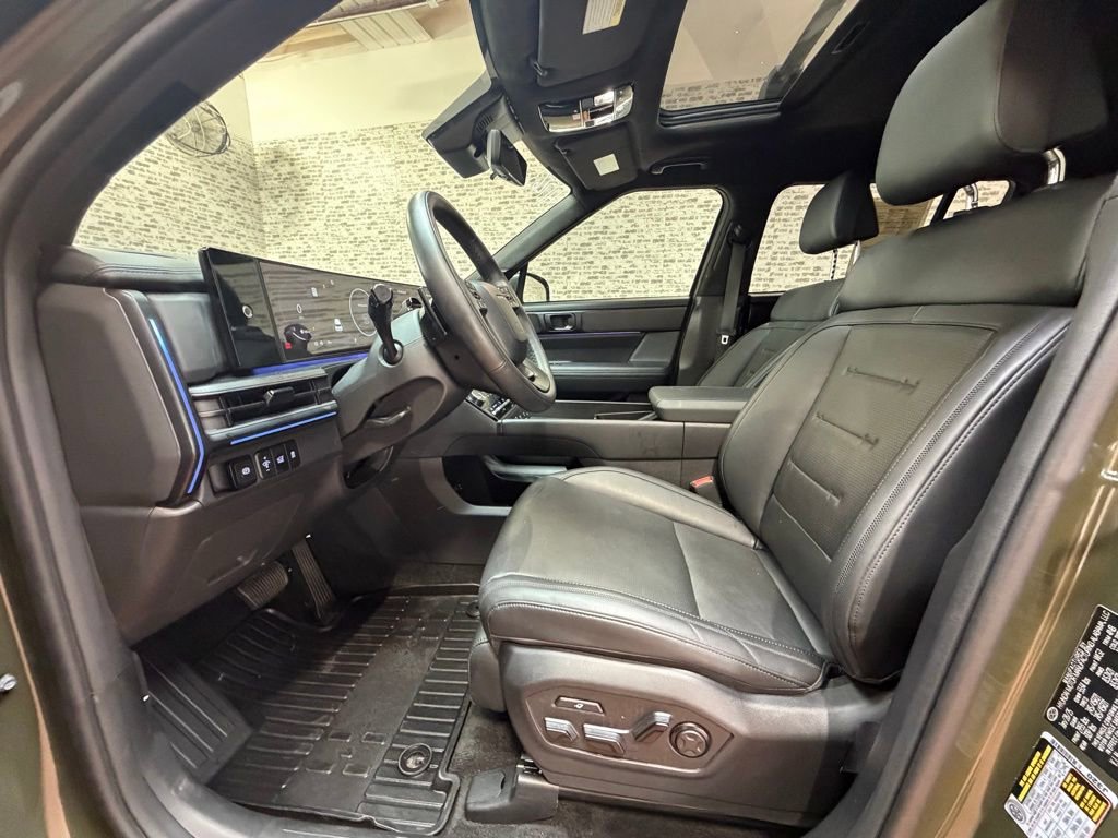 Used 2025 Hyundai Santa Fe Calligraphy FWD image 19