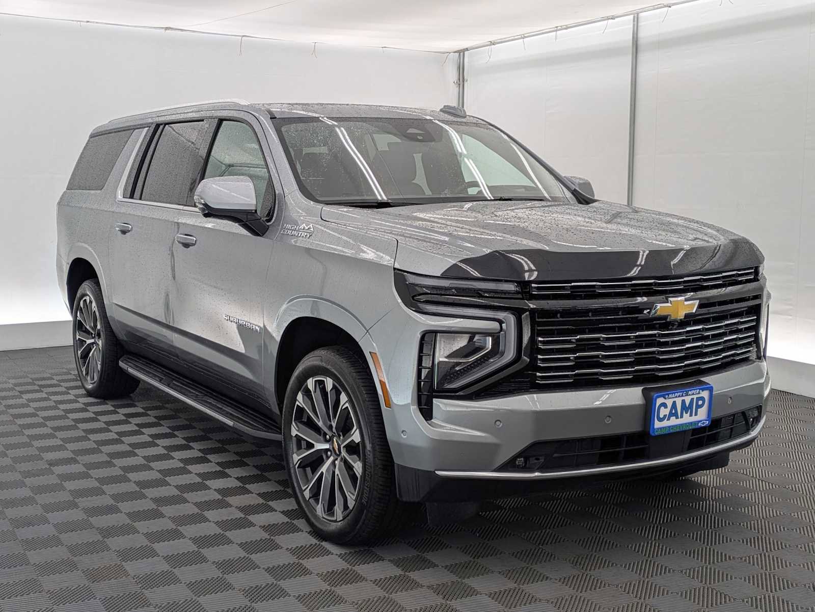 Used 2025 Chevrolet Suburban High Country w/ Sun And Tow Package AWD/4WD image 8