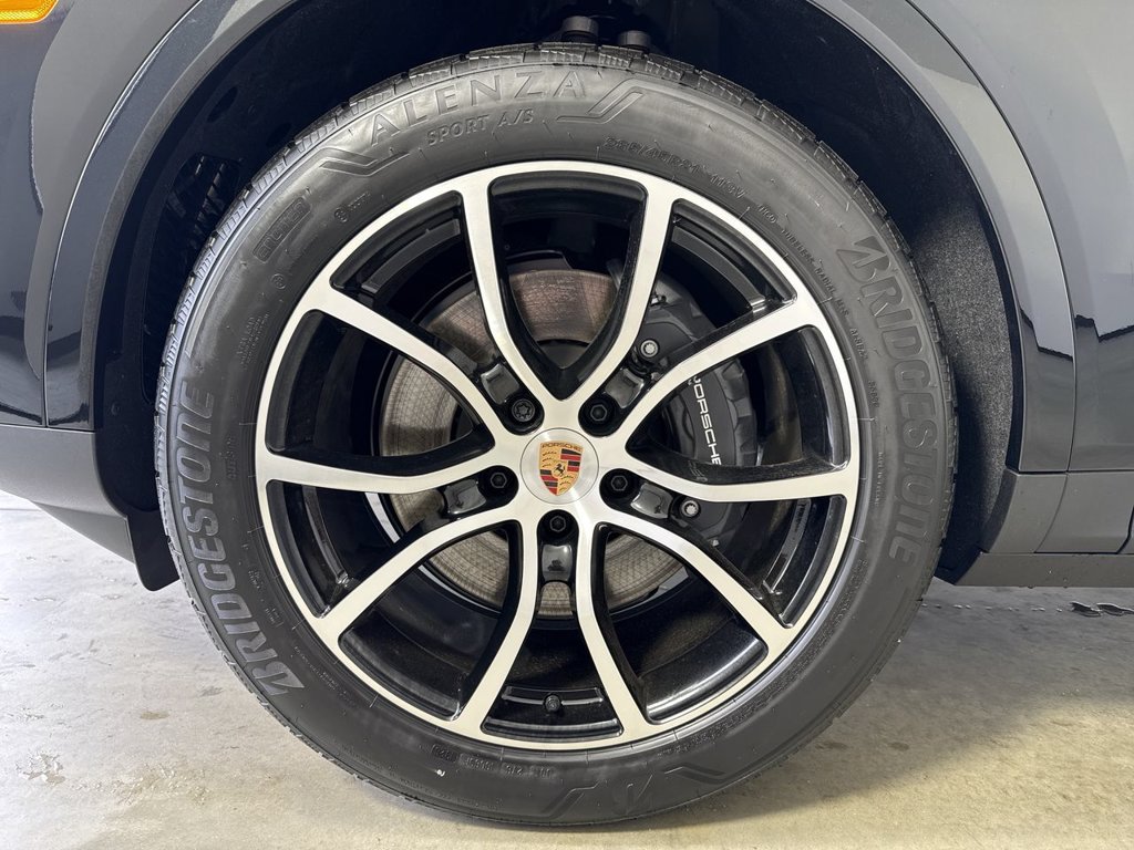 New 2026 Porsche Cayenne AWD/4WD image 13
