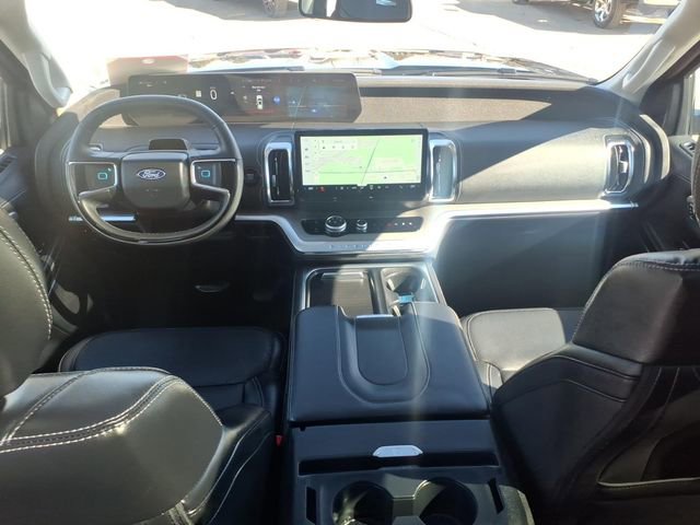 Used 2025 Ford Expedition Max Platinum image 13