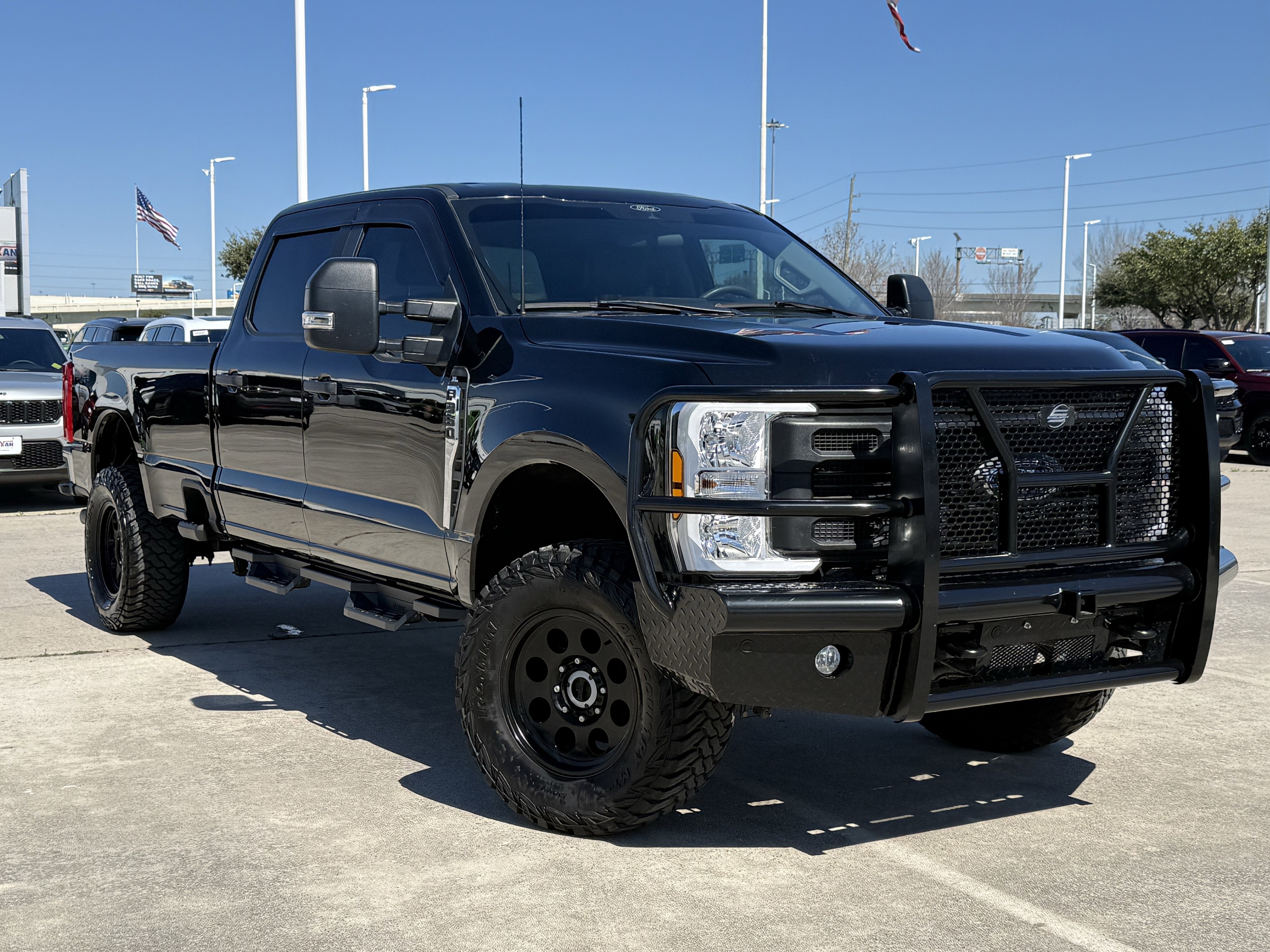 Used 2024 Ford F350 XL w/ XL Chrome Package image 2