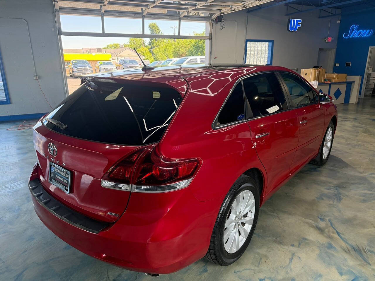 Used 2013 Toyota Venza LE AWD/4WD image 7