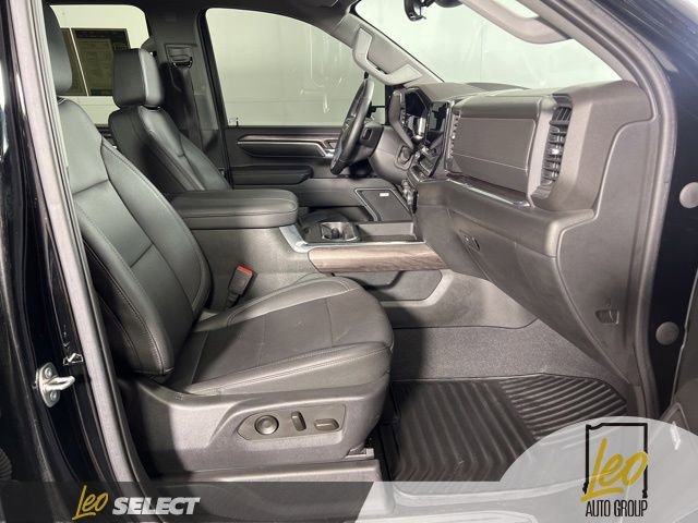 Used 2024 Chevrolet Silverado 2500 LTZ w/ LTZ Plus Package image 15