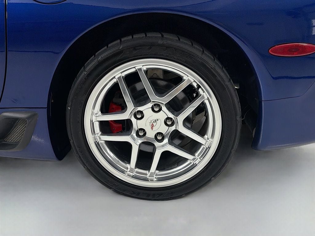 Used 2004 Chevrolet Corvette Z06 w/ Z06 Preferred Equipment Group RWD image 26