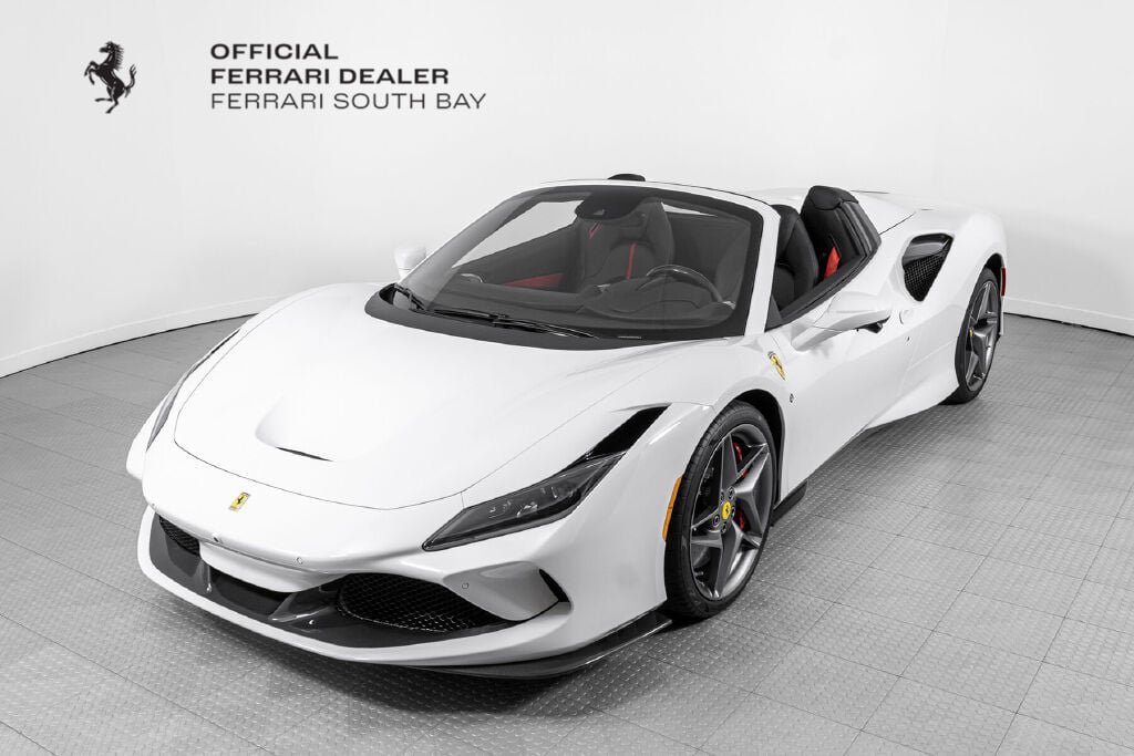 Used 2022 Ferrari F8 Tributo RWD image 1