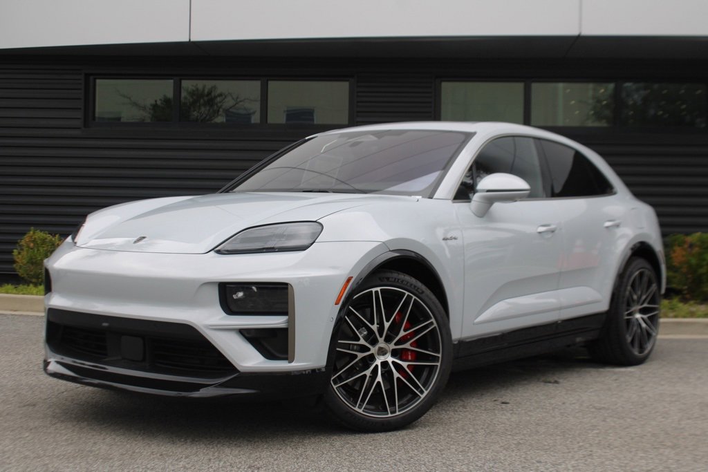 New 2025 Porsche Macan Turbo Electric image 1