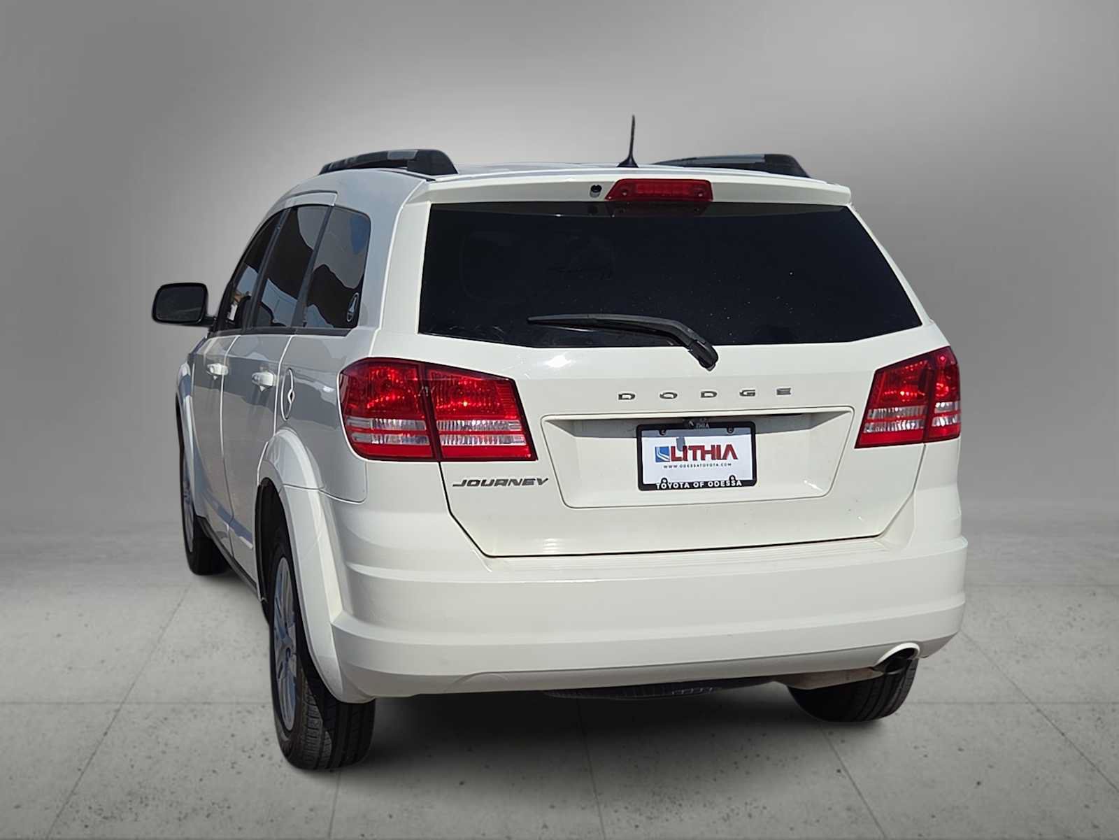 Used 2019 Dodge Journey SE FWD image 7