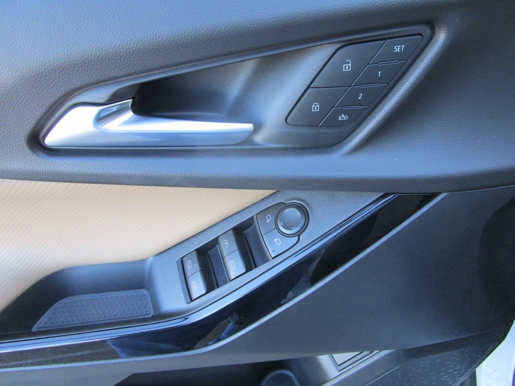 New 2026 Chevrolet Equinox ACTIV w/ Convenience Package III image 27