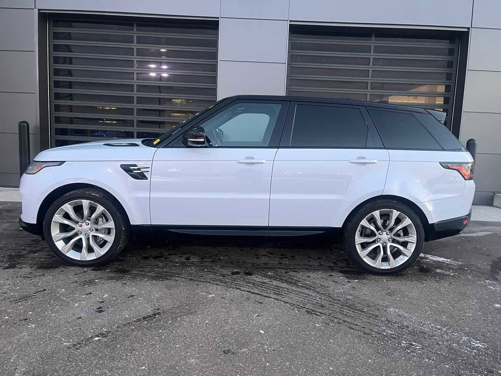 Used 2019 Land Rover Range Rover Sport HSE image 2